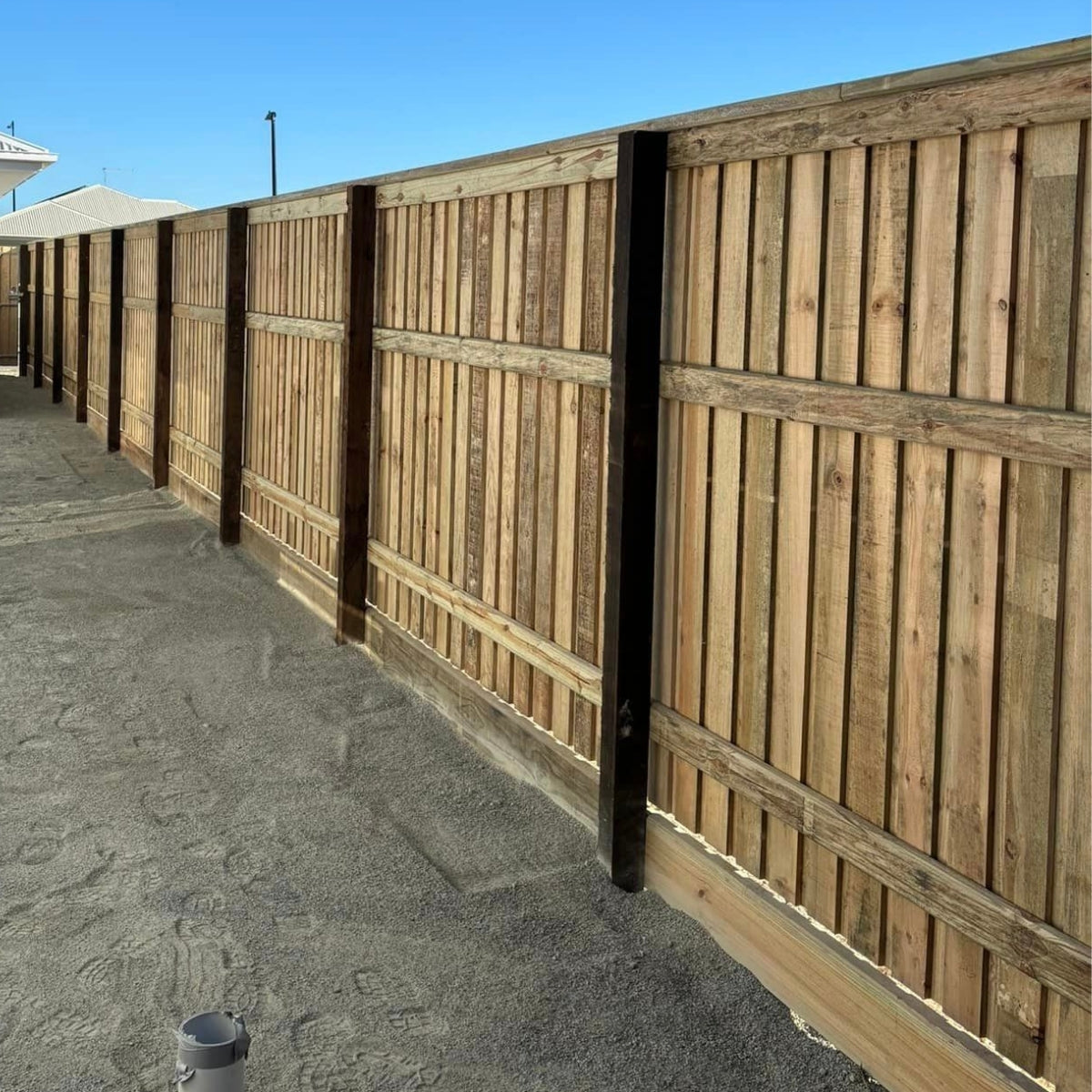 Pine Rail CCA H3 : 100 x 50 x 4800 Arrissed
